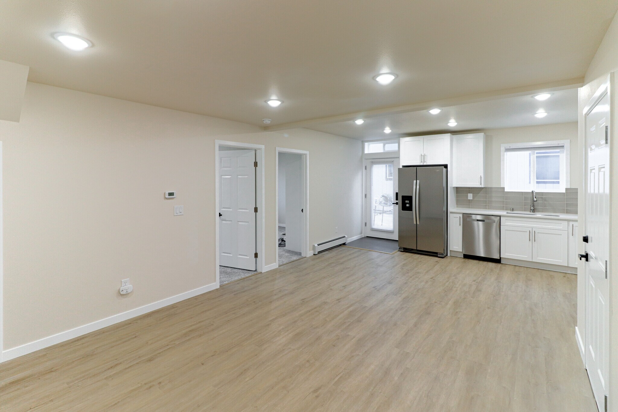 Building Photo - 8202 Mentra St