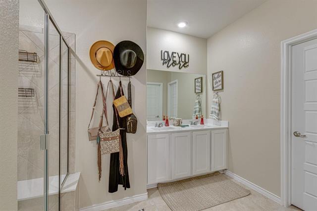 Building Photo - 125 Coyote Trl