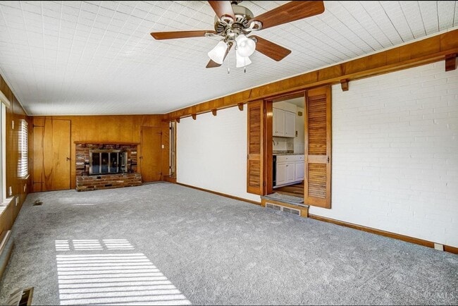 Building Photo - 8352 Lyness Dr
