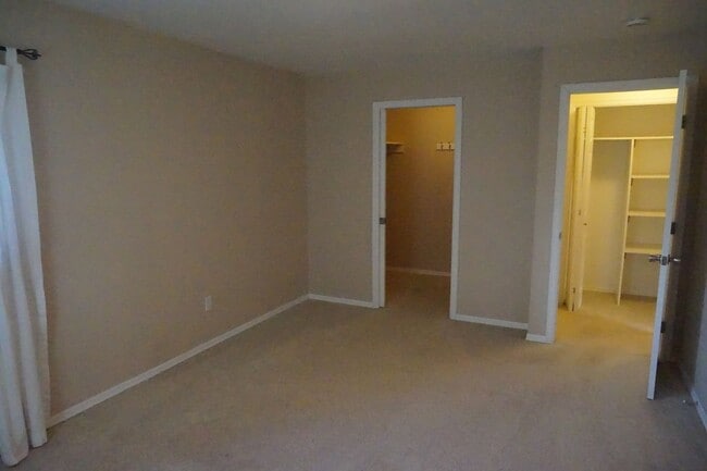 Building Photo - Large lot with room for a garden