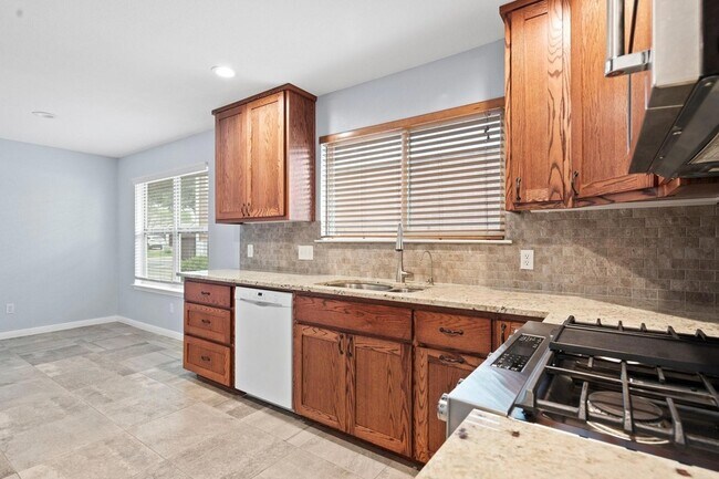 Building Photo - 1408 Deer Ledge Trail