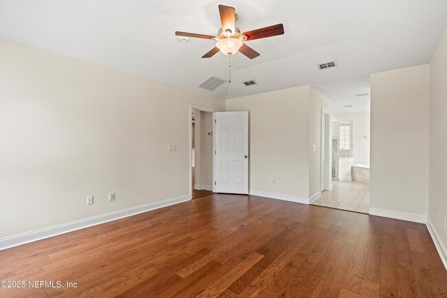 Building Photo - 5930 Green Pond Dr