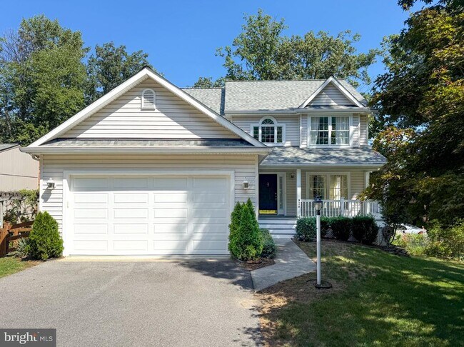 Building Photo - 928 Waterview Dr