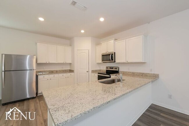 Building Photo - Coming Soon!