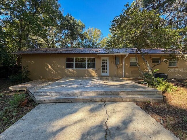 Building Photo - 3027 NW 1st Ave