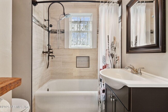 Building Photo - 3655 Walsh St