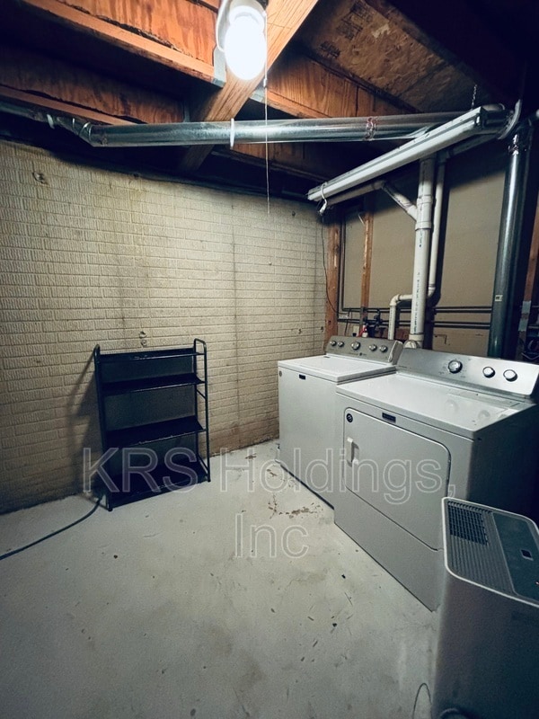 Building Photo - 10707 Gideon Ct