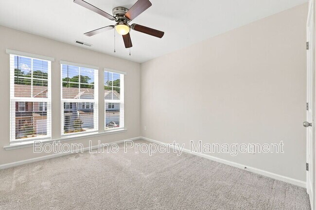 Building Photo - 1615 Glacier Dr
