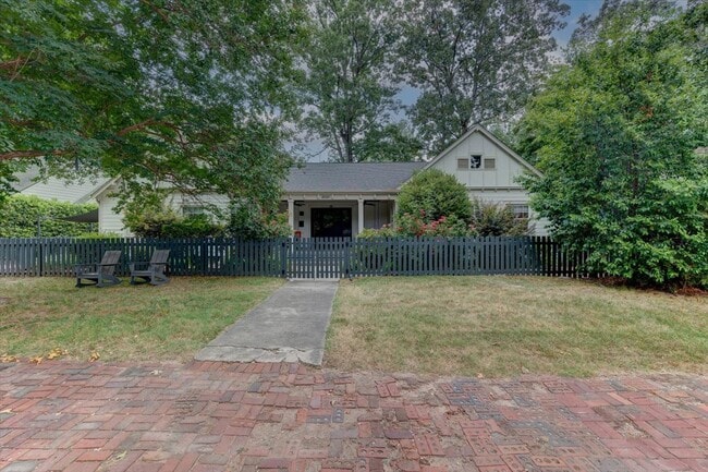 Building Photo - 2020 Tippah Ave