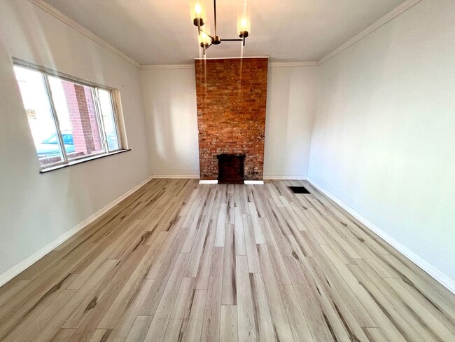 Building Photo - 3 Bedroom 1.5 Bath - Updated Home for Rent