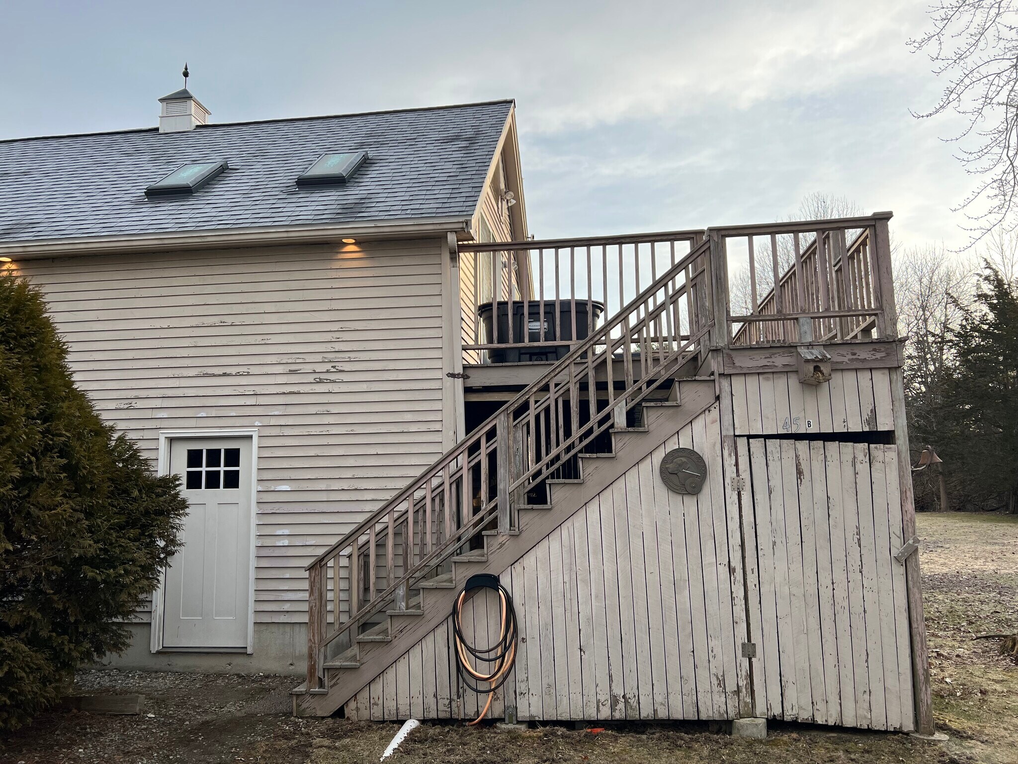 Main Entrance Stairs - 45 Low St
