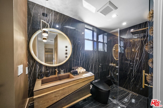 Building Photo - 1500 Ocean Dr