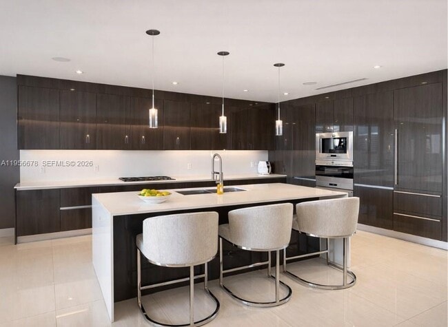 Building Photo - 3300 NE 188th St