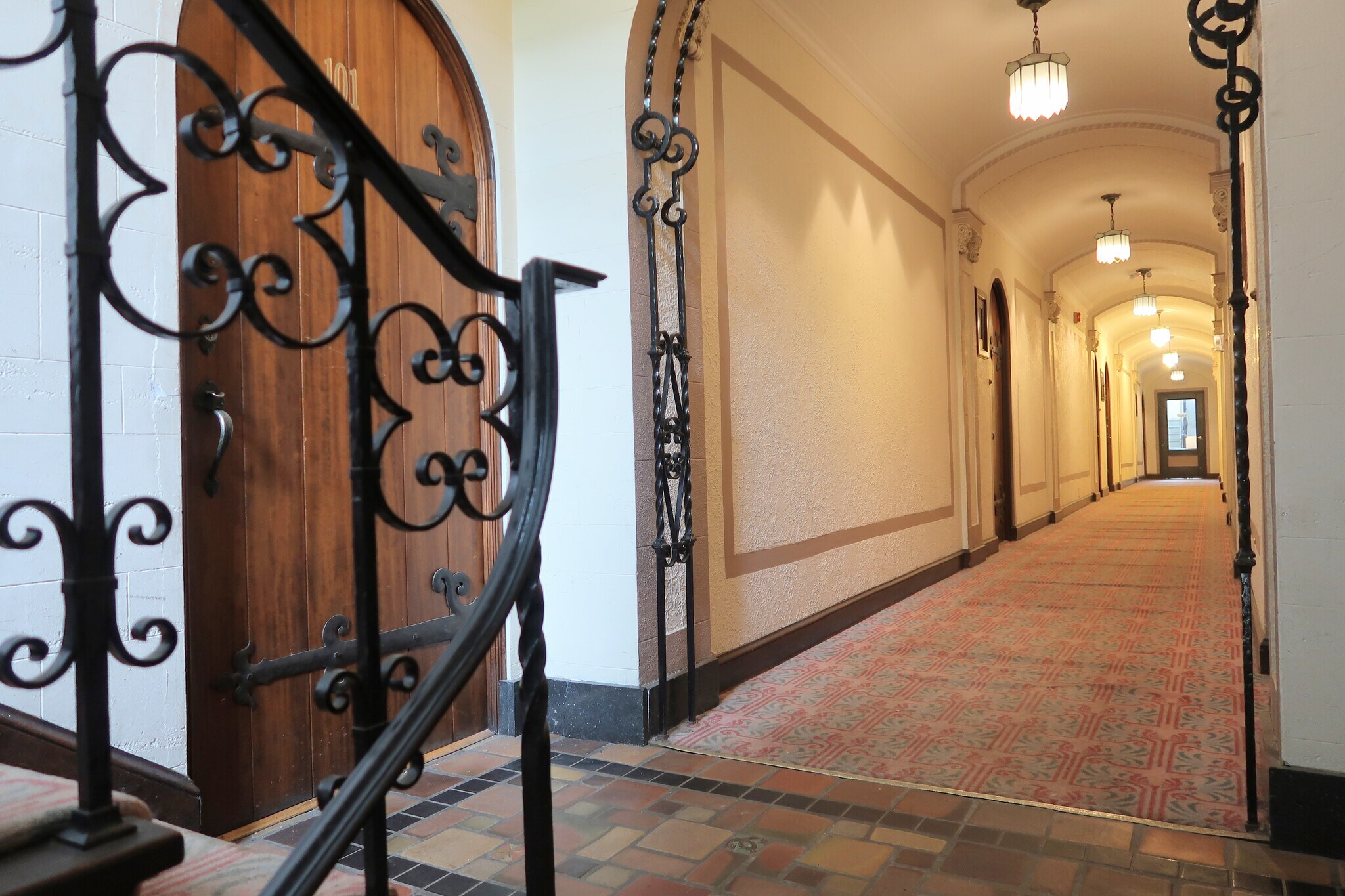Hallway - 3252 Fremont Ave S