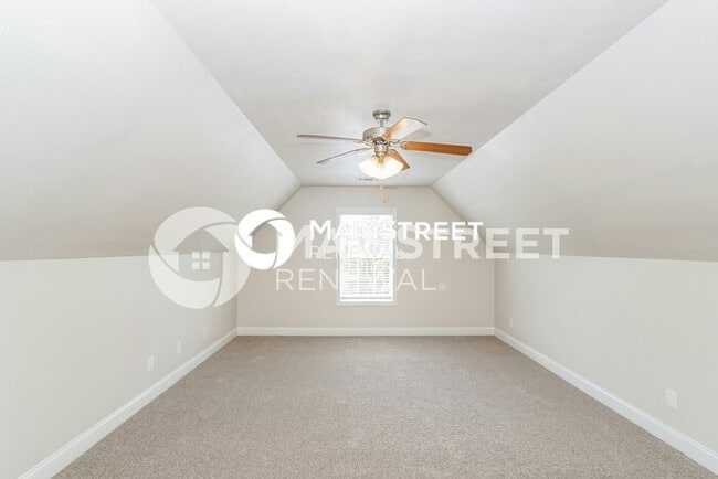 Building Photo - 3 Bedroom Pet-Friendly Home in KNOXVILLE, ...