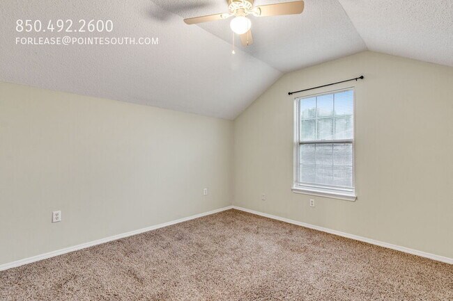 Building Photo - 917 Claeven Cir