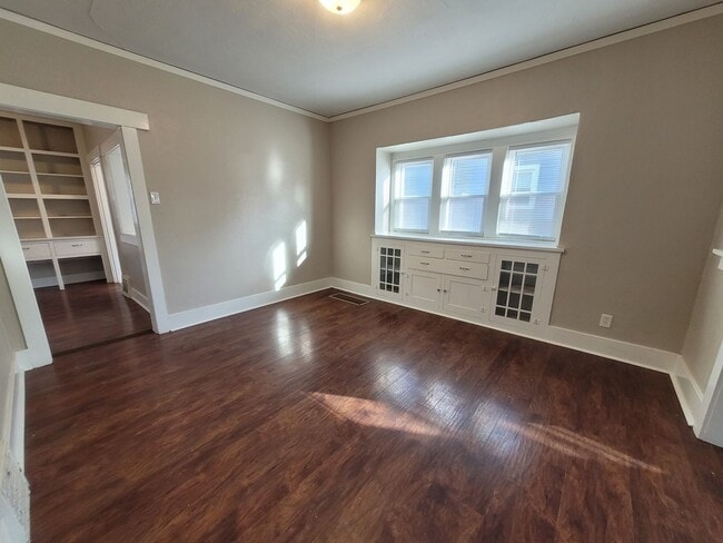 Primary Photo - 2 Bedroom, 1 Bathroom Home with Detached Garage!