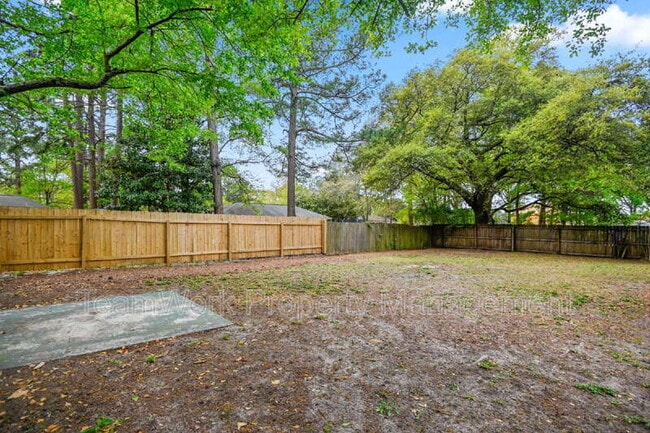 Building Photo - 4467 Donwood Cir