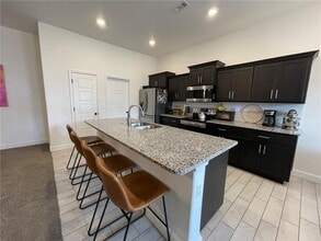 Building Photo - 2415 England Ln