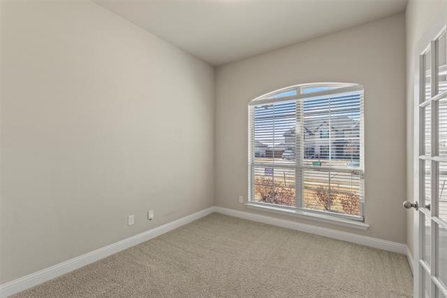 Building Photo - 104 Colonial Dr