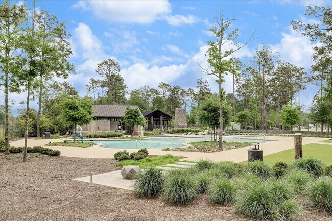 Building Photo - 16503 Whiteoak Canyon Dr
