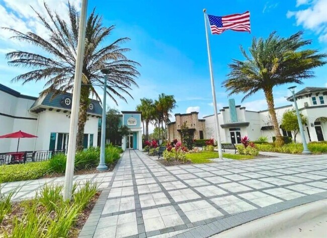Building Photo - 635 Longboat Dr