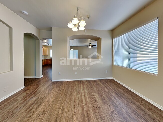 Building Photo - 7413 S 40th Ave