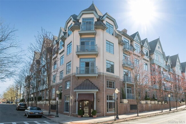 Building Photo - 55 1st St