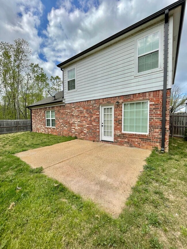 Building Photo - Central Park 933