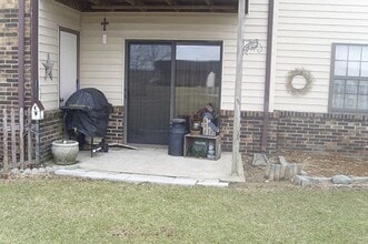 Building Photo - 1 Countryside Dr