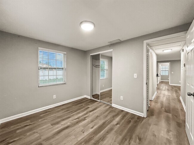 Building Photo - Coastal Waterfront Living in Apollo Beach – 3 Bed | 2 Bath