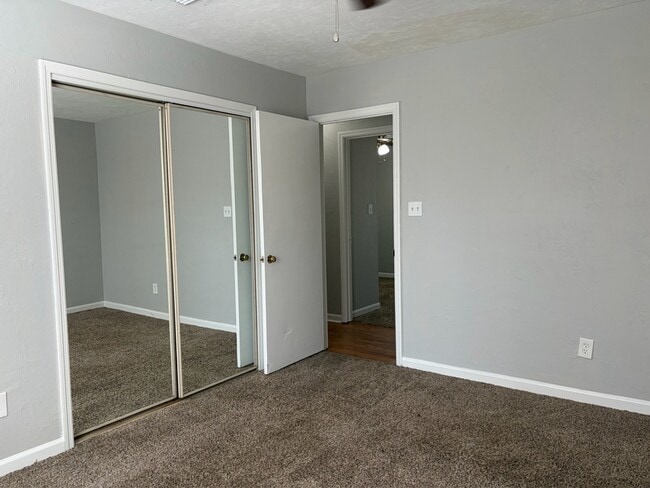 Building Photo - 2913 Riddle Ct