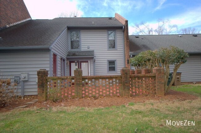 Building Photo - 2305 Brandt Village