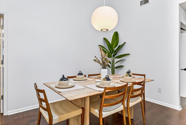 Building Photo - 14506 Clifty Ct