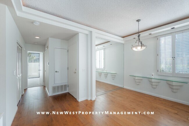 Building Photo - Spacious Marina District 1 Bedroom at Park Row!