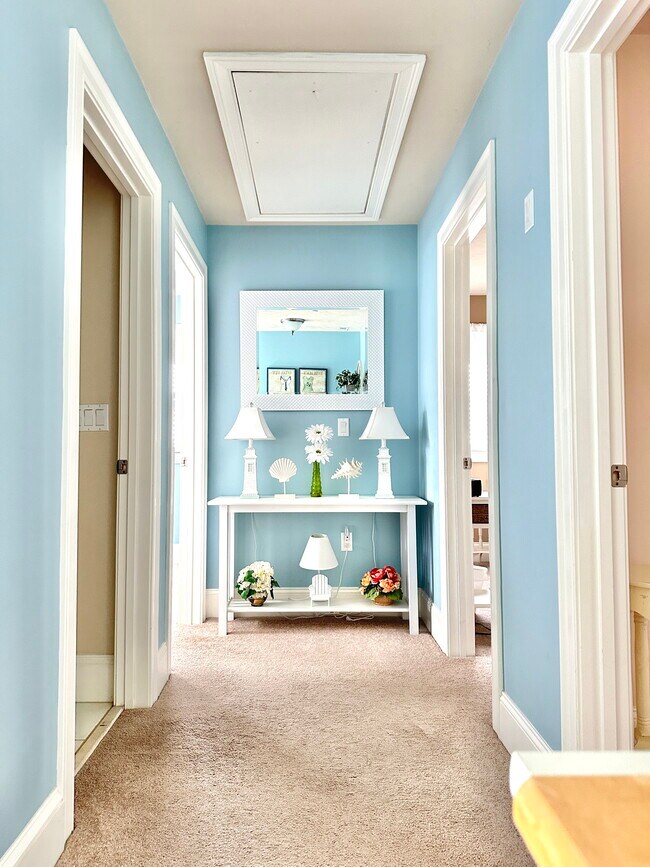 Building Photo - 296 Ocean Blvd