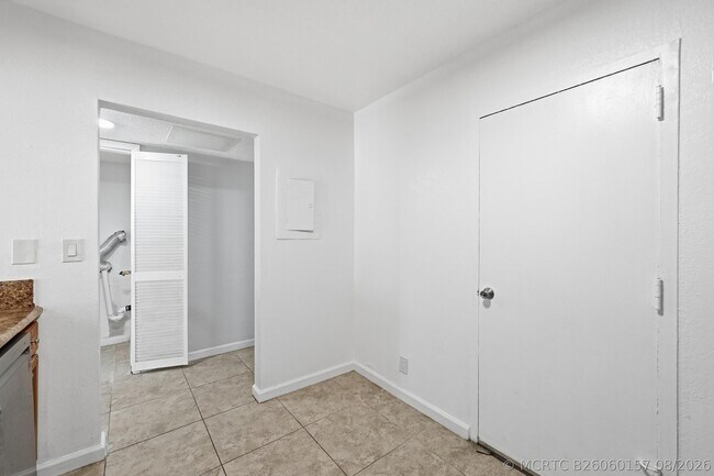 Building Photo - 7541 NW 16th St