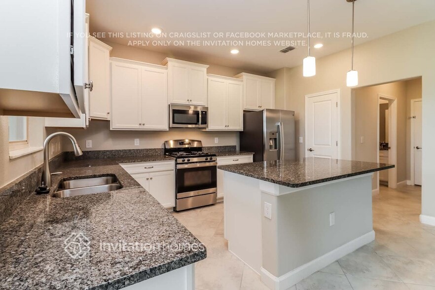 Building Photo - 8667 Houndstooth Enclave Dr