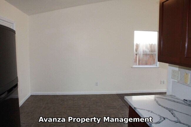 Building Photo - Home for Rent 3 Bed/2 Bath - 1,346 Sq Ft. Rent: $2,095/month Deposit: $2,195