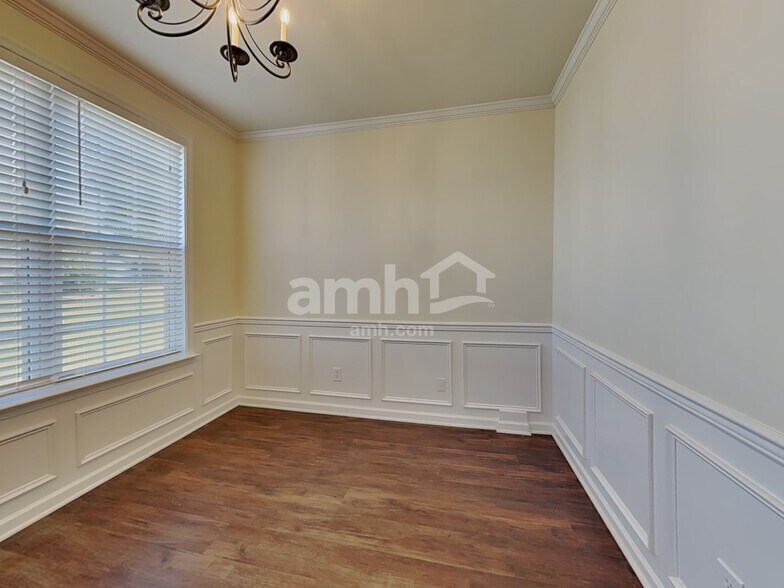 Building Photo - 1710 Beeson Park Ln