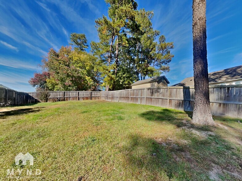 Building Photo - 1221 Delham Rd