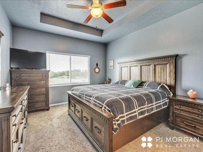 Building Photo - Beautiful 4 Bedroom, 3 Bathroom Home - Ren...