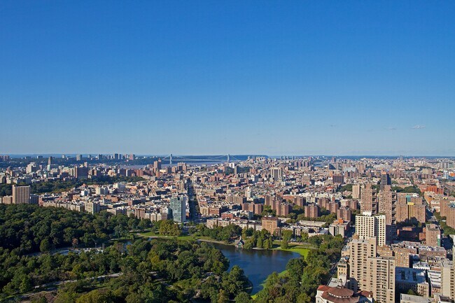 Building Photo - 1214 5th Ave