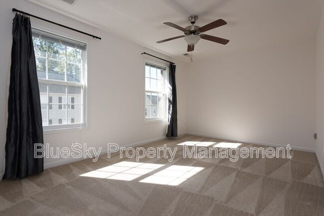 Building Photo - 151 Brookwood Dr