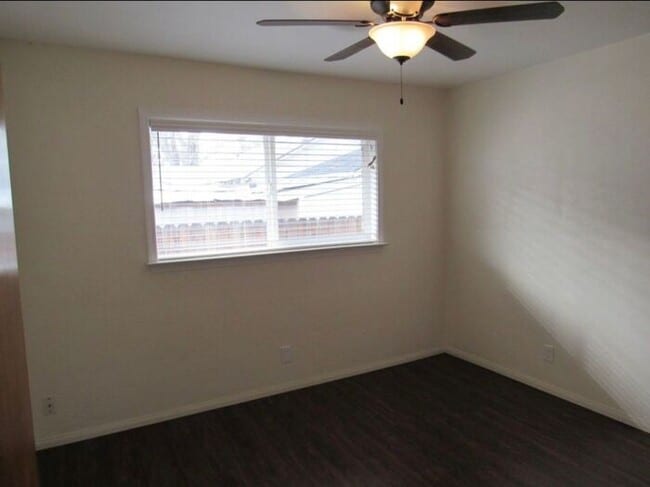 Building Photo - 1124 G St
