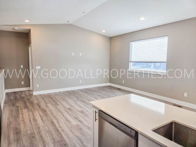 Building Photo - Beautiful 3 Bedroom Ranch!! Wonderful Price for newer construction in Waukee!!!