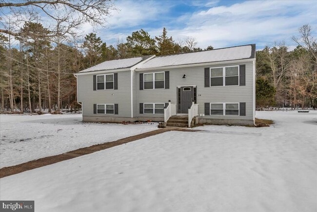 Building Photo - 318 10th St