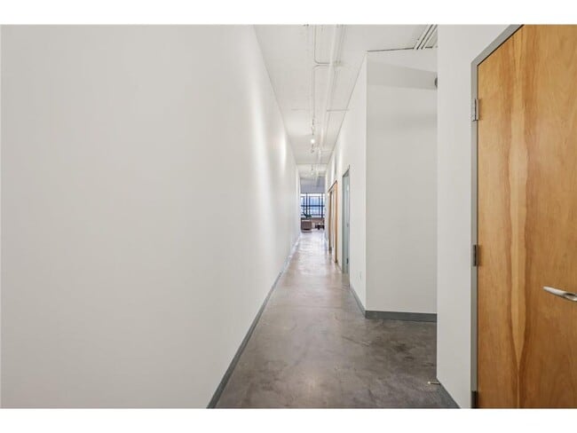 Building Photo - 2929 Chicago Ave