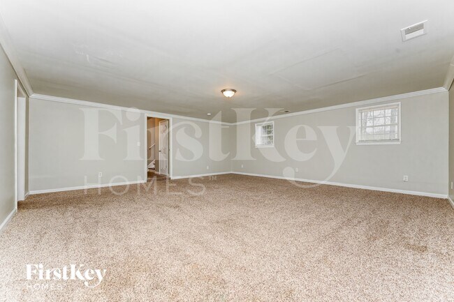 Building Photo - 1919 Chambers Rd