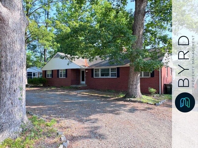Building Photo - 7736 Turf Ln